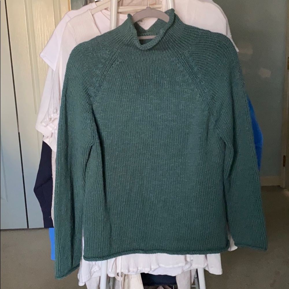Knit oversized turtleneck